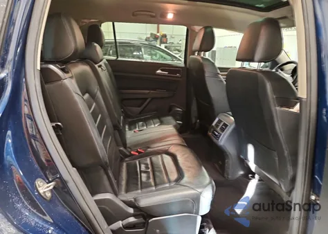 2018 Volkswagen Atlas Sel Premium z USA, uszkodzony, nr VIN 1V2NR2CA9JC589351